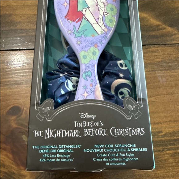 Disney The Nightmare Before Christmas Brush - Purple and Green - Picture 3 of 15